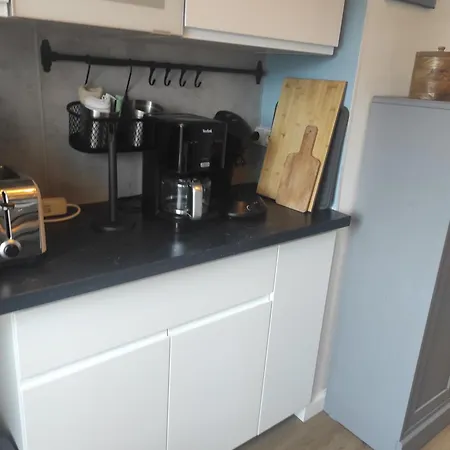 Le Jules Guesde, Traversant, 3ch , Parking, 2mn A Pied Metro D Parilly Apartment